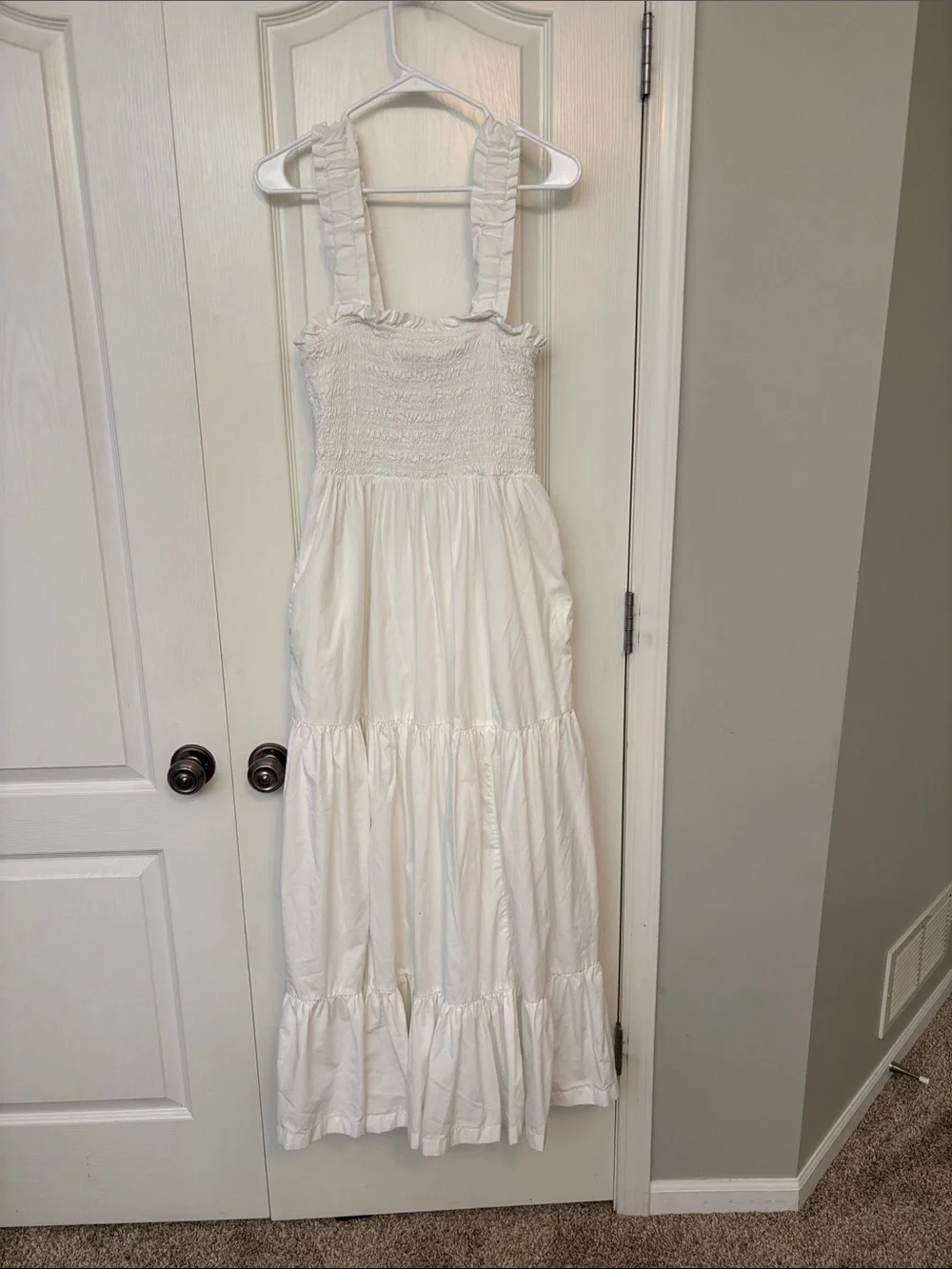 Abercrombie & Fitch White Smocked Maxi Sundress with Ruffle Straps size Large